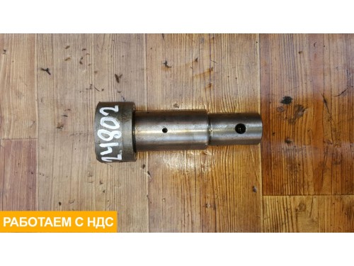 Ось шестерни задней передачи