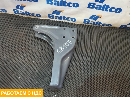 Кронштейн кабины левый